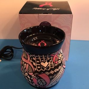 BNIB SCENTSY WARMER. Ribbons of Hope Warmer.